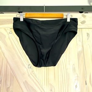 Croft & Barrow Swim Bottoms. Size 10 (fit like a Large). Black.